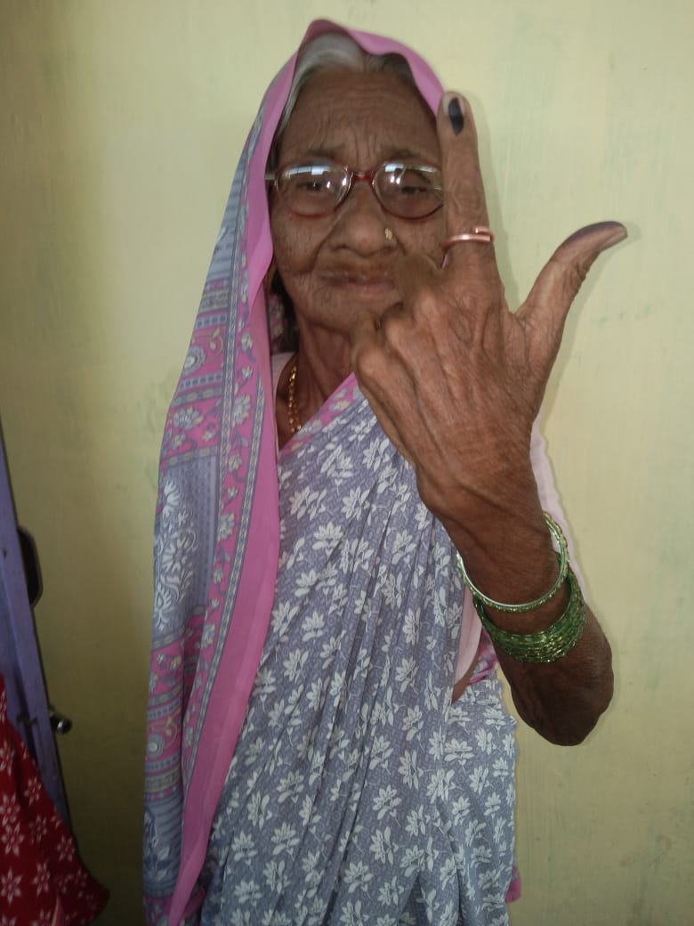 98 year old wife of ex- army man casts her vote for the safety of India