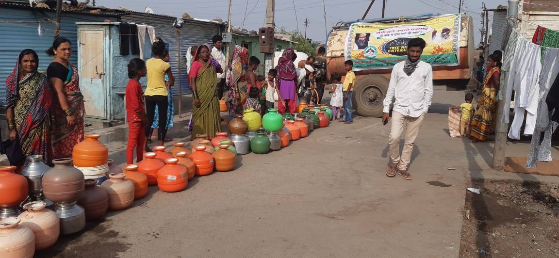 Jamiyat-E-Ulema Hind supply free water in rural areas of Solapur
