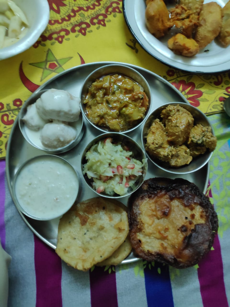 Love thy neighbour- A Muslim family gets Iftar from a Jain neighbour