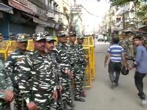 Fake messages on whatsapp create communal tension in Lal Kuan, Delhi