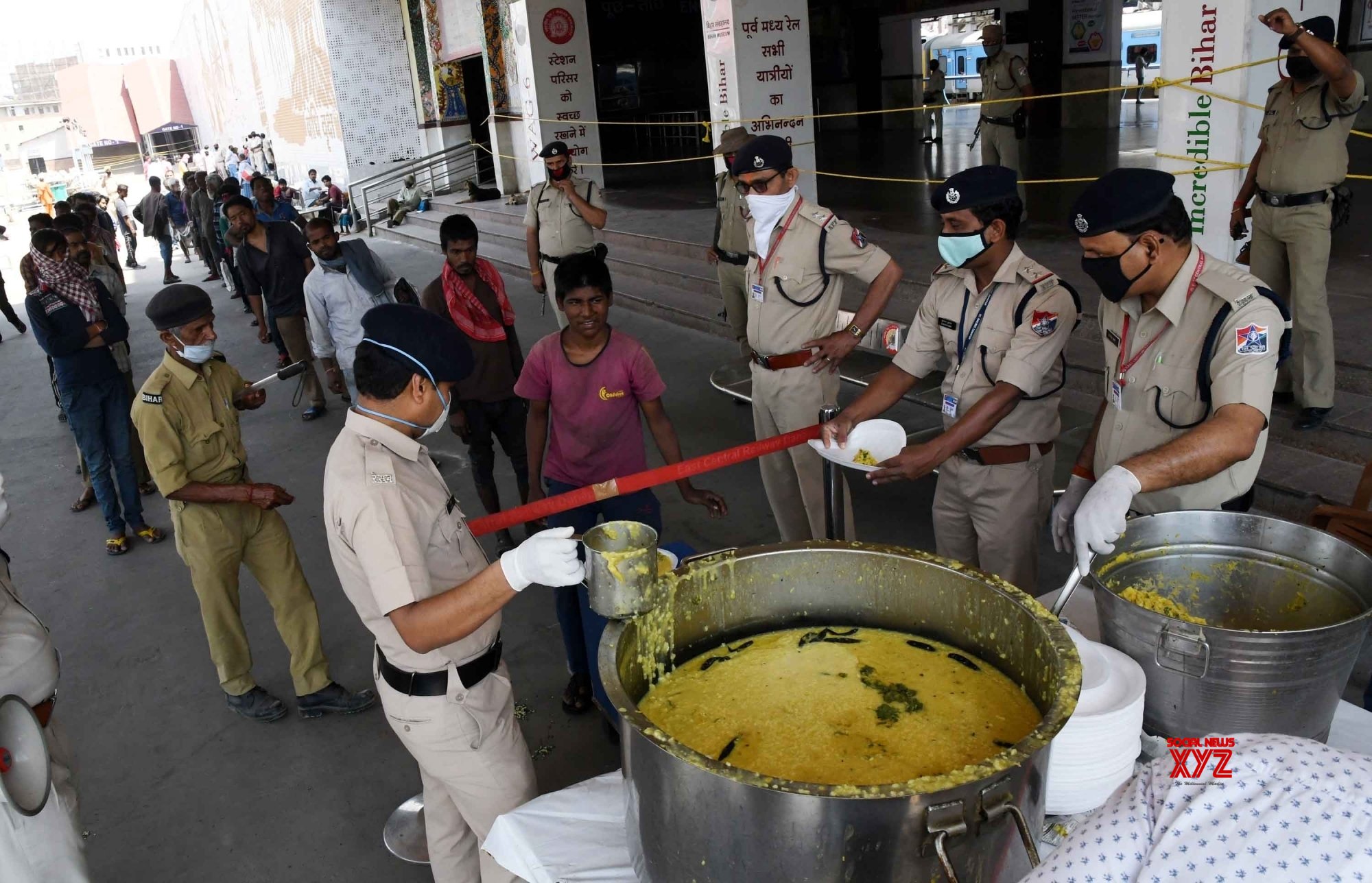 कोरोना काल में भुखमरी से निपटने को बिहार केंद्र से मांगे 20 लाख टन अनाज, अर्थशास्त्रियों की नीतीश को सलाह