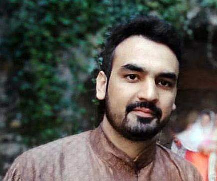 “Every front line worker must be respected,” says Kashmiri doctor who saved a COVID-19 patient by risking his life