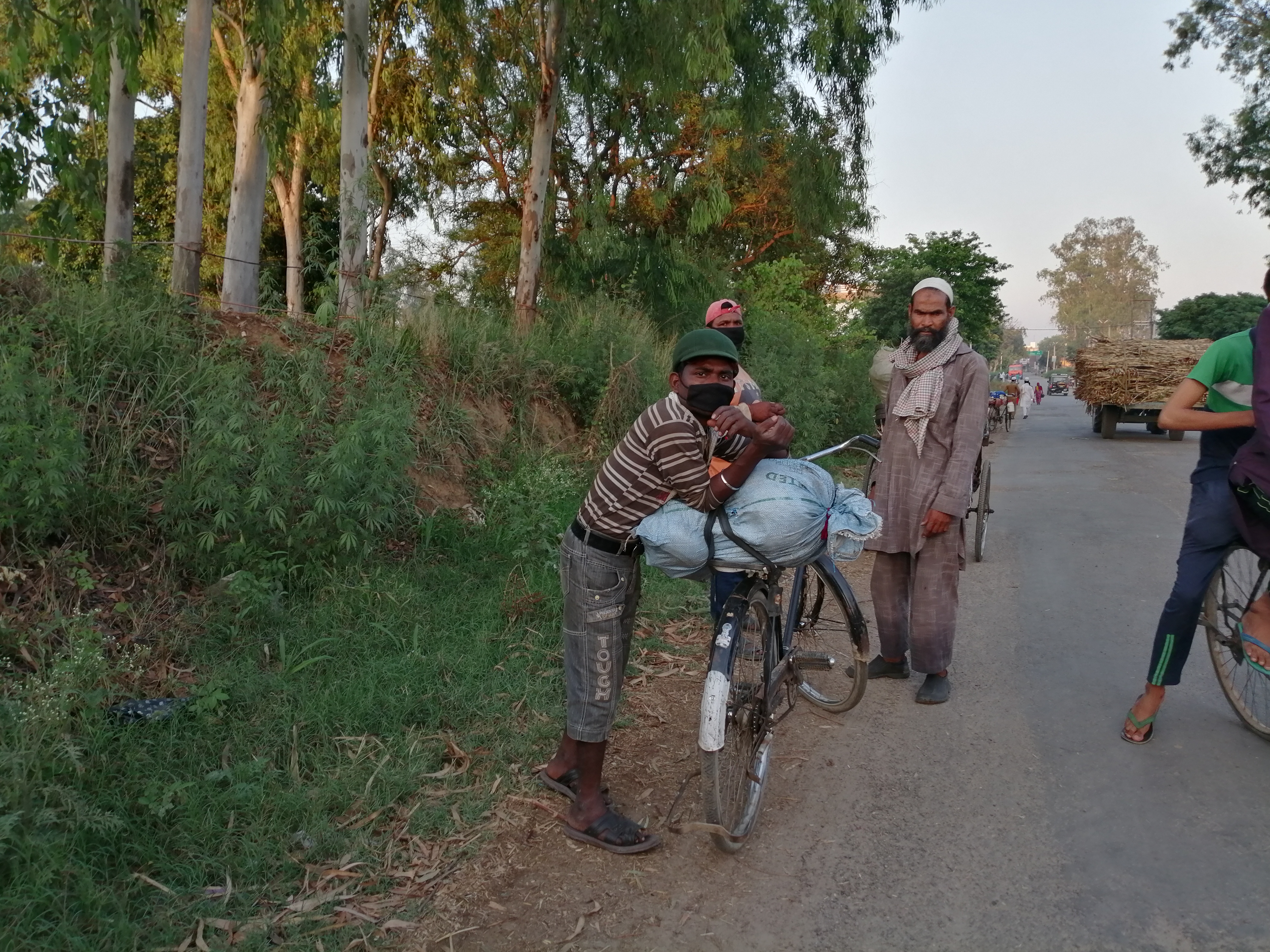 कोरोना आपदा के बीच क्वारन्टीन भोजन घोटाला, तहसीलदार संस्पेंड, एडीएम छुट्टी पर, एसडीएम पर जांच
