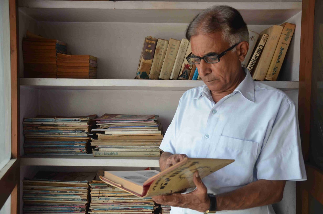 'दाढ़ी में चोटी उलझा दी देखों बात कहां पहुंचा दी' लिखने वाले शायर 'सरदार अनवर 'की कोरोना से मौत