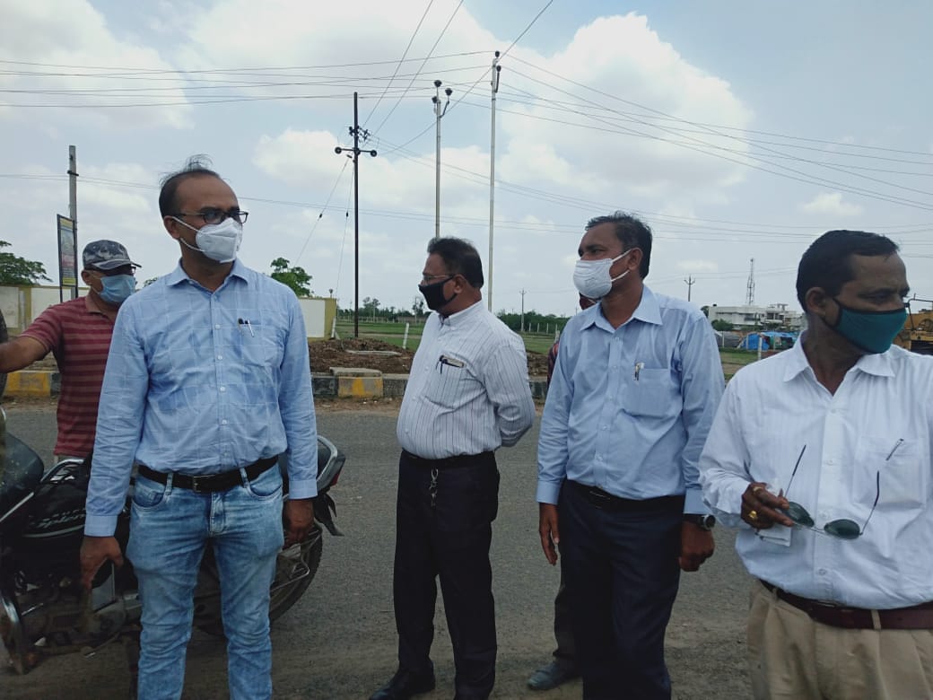 In this Gujarat town, no place to bury dead as high-caste residents flood Dalit burial ground with sewage