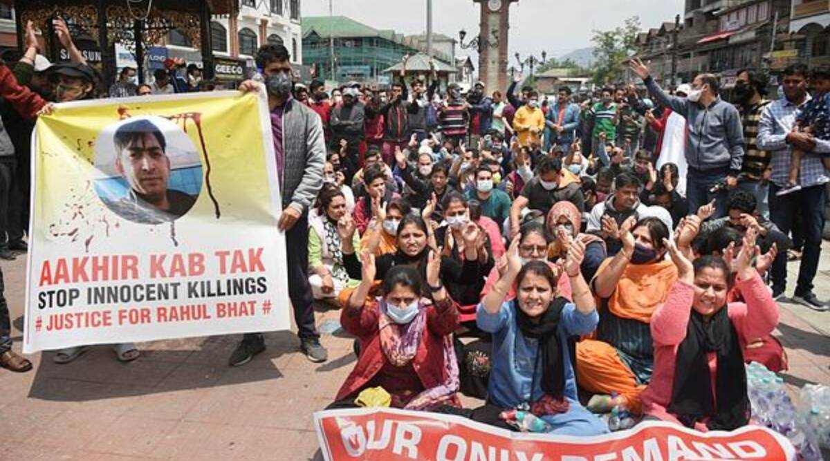 Fear among Kashmiri Pandits in valley after fresh militant threat