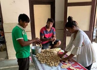 Mazdoor Kitchen: A melange of love, salt and labour