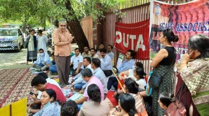 "Plight of Ad Hoc Teachers at Delhi University: Years of Service Disregarded, Livelihoods Shattered"
