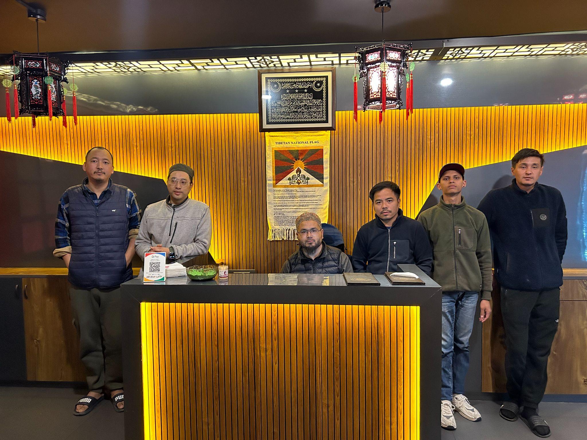 Cafés in Kashmir’s Smaller Towns: Crucial Hubs for Social Interaction and Community Engagement