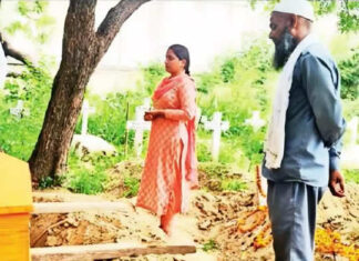 लावारिस लाशों का अंतिम संस्कार करने वाली पूजा शर्मा को अपनों ने ठुकरा दिया, आसपास के लोग भी नहीं रखते कोई वास्ता