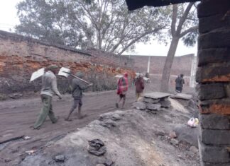 Chandasi Coal Mandi: Asia's Largest Black Hell Where Laborers Pay with Their Health