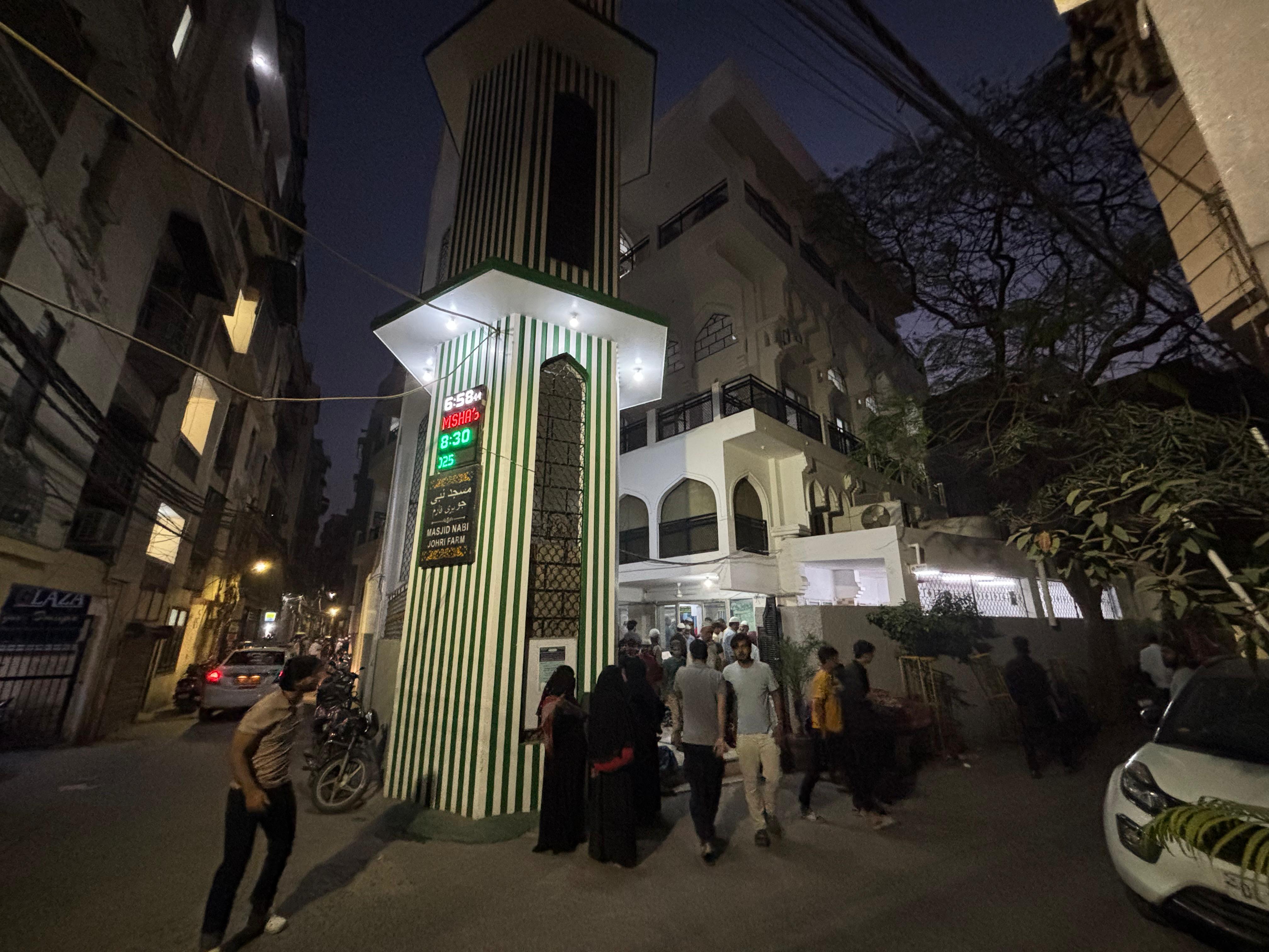 Ramadan in Jamia Nagar: How Local Mosques Are a Lifeline for Students and Professionals at Iftar