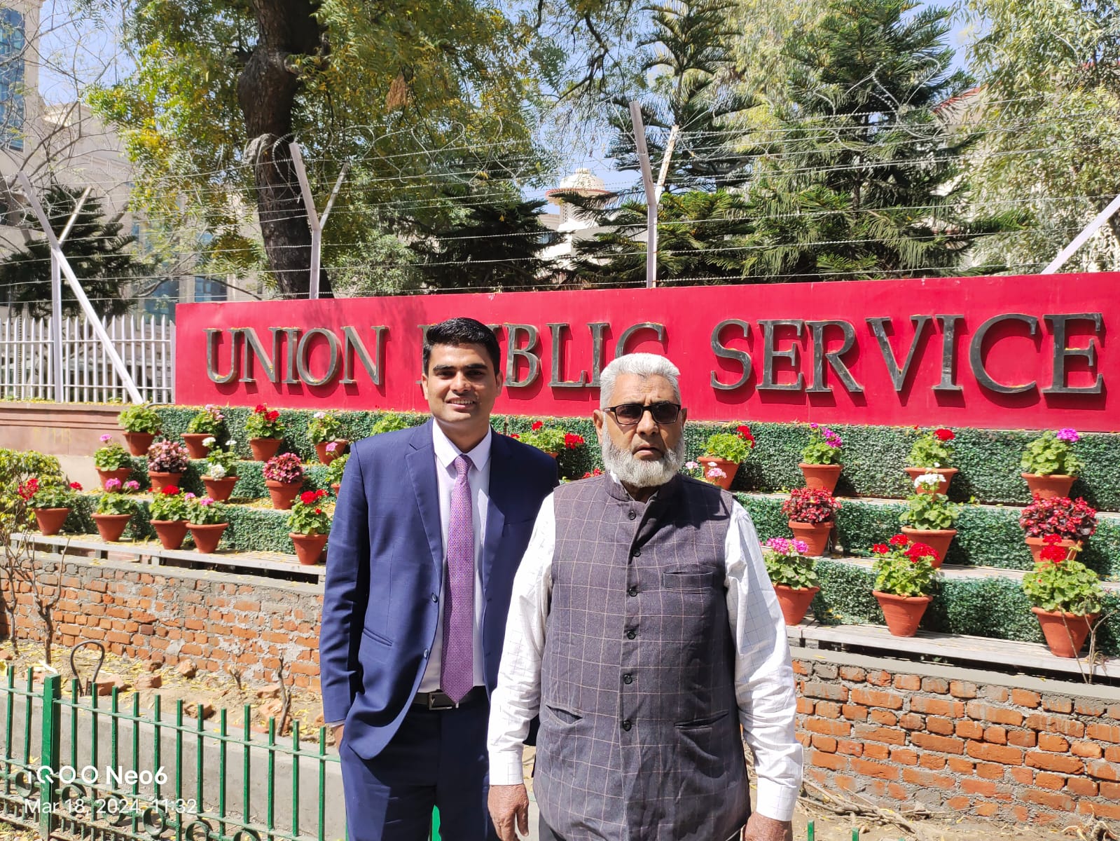 Meet The Doctor Who Prescribed Himself UPSC Dream — and Achieved It