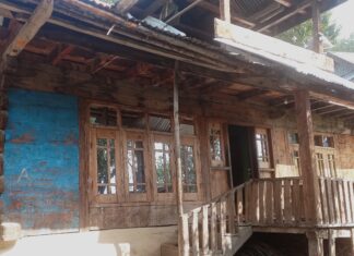 'He Promised to Return Next Week': 12 Years On - A Kashmiri Family’s Endless Search for 'Disappeared' Son